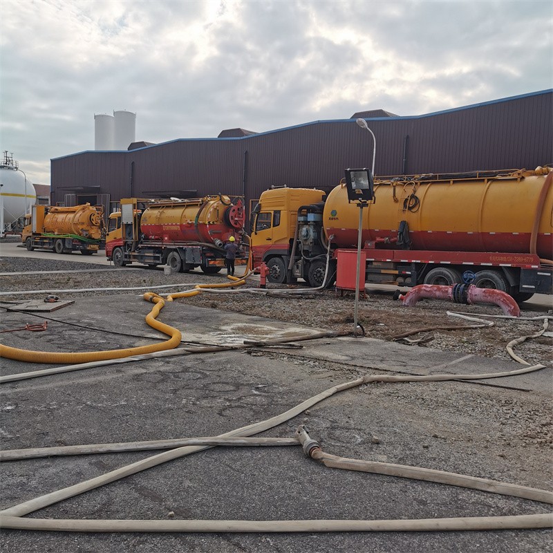 栖霞污水池清理