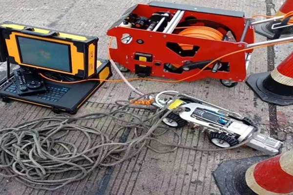 栖霞CCTV管道检测机器人